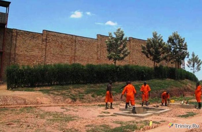 ТОП-25 самых жестоких тюрем (25 фото)
