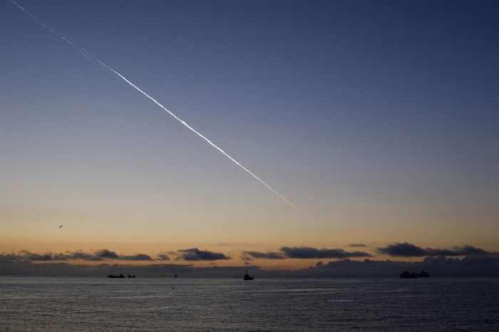 "Метеорит" над Владивостоком оказался частью ракеты "Зенит" (7 фото + видео)