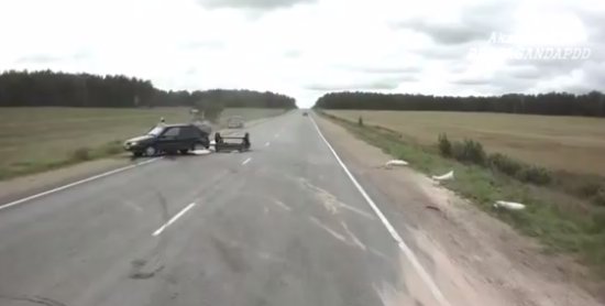 Подборка аварий на дорогах России за август 2013 года