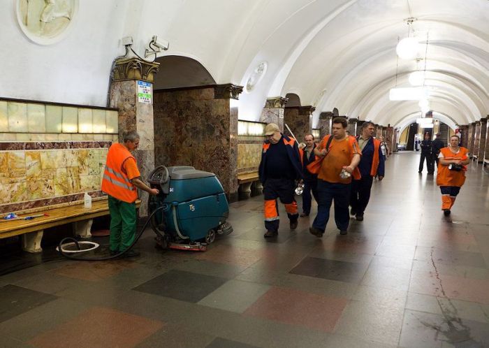 Московское метро не отдыхает ночью (14 фото)