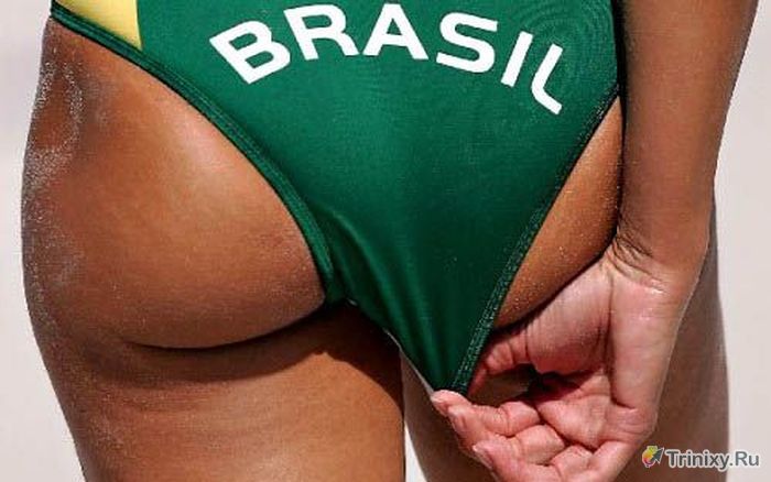 Соблазнительные попки бразильских девушек (47 фото)