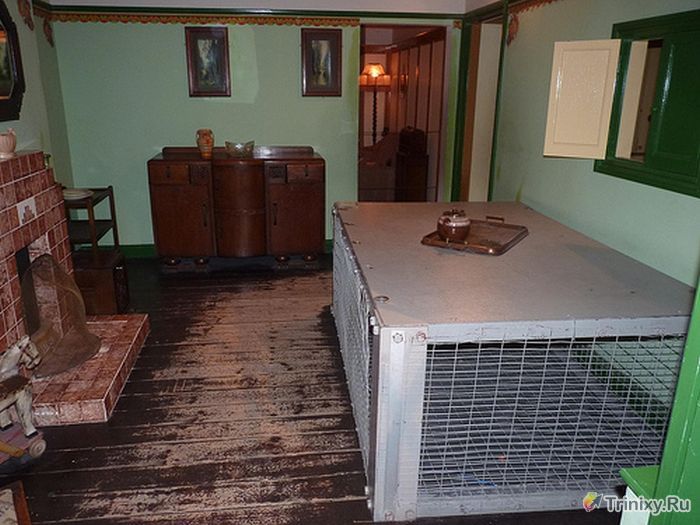 Кровать, защищающая от бомбёжки во время Второй Мировой (11 фото)