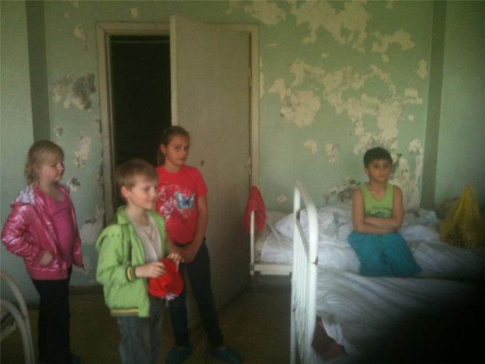 Российская больница vs колония в Дагестане (11 фото)