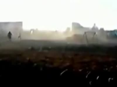 Джип-монстр раздавил шесть зрителей - видео 2 (1.3 мб)