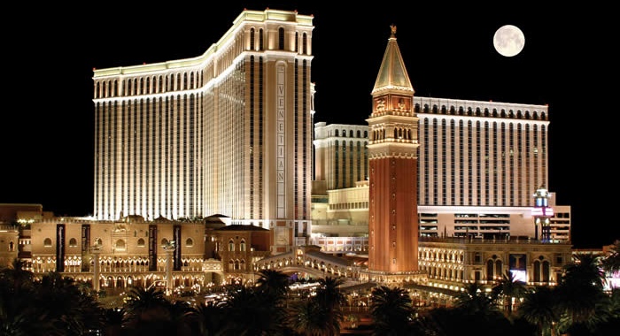 Самые удивительные и роскошные наземные казино мира (7 фото)