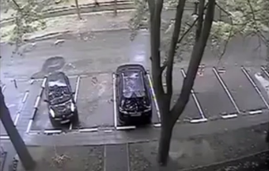 Эпический выезд со стоянки &quot;удался&quot; на славу