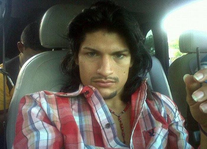Мексиканский наркобарон из социальной сети (16 фото)