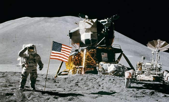 Факты о первой прогулке человека по Луне (5 фото)