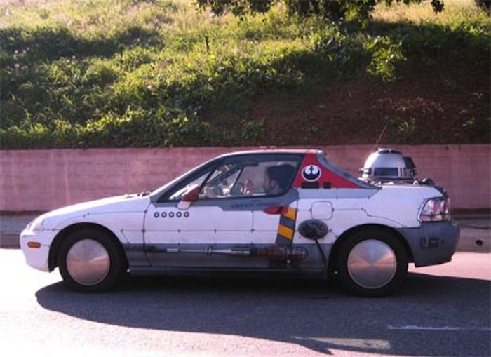 Необычный и необъяснимый тюнинг авто (41 фото)