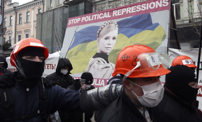 Кадры протеста на Площади Независимости в центре Киева (30 фото)