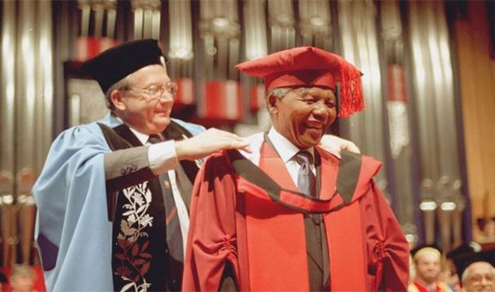 Факты из жизни Нельсона Манделы (25 фото)