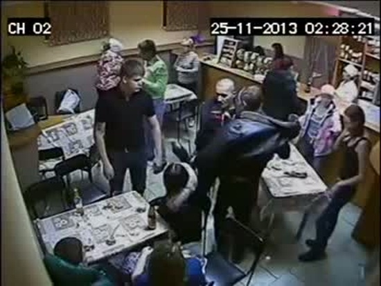 Вечер в баре пошел совсем не по плану