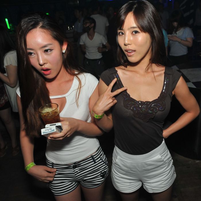 Девушки из клубов Кореи (65 фото)