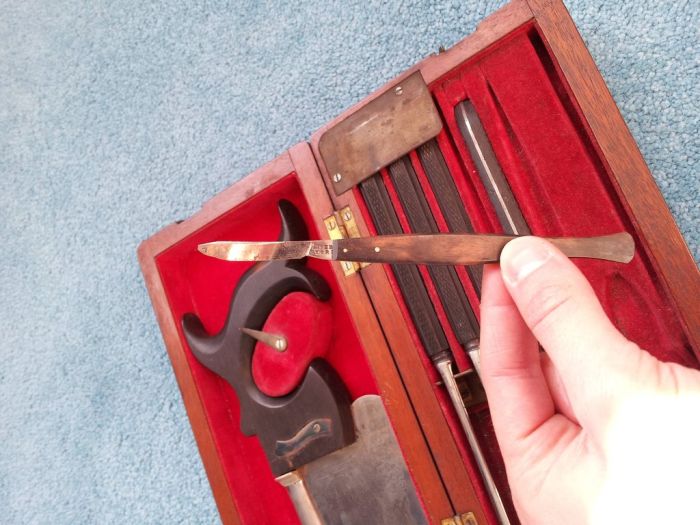 Хирургические инструменты 19 века (9 фото)