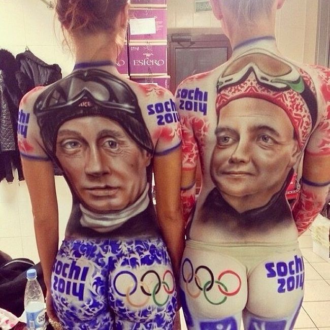 Сексуальные болельщицы на Олимпиаде в Сочи (2 фото)