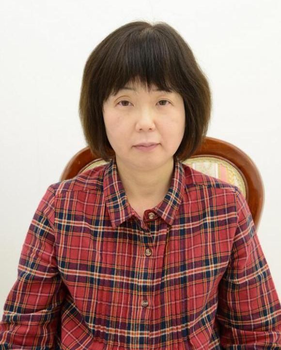 Превращаем 54-летнюю женщину в аниме-няшу (4 фото)