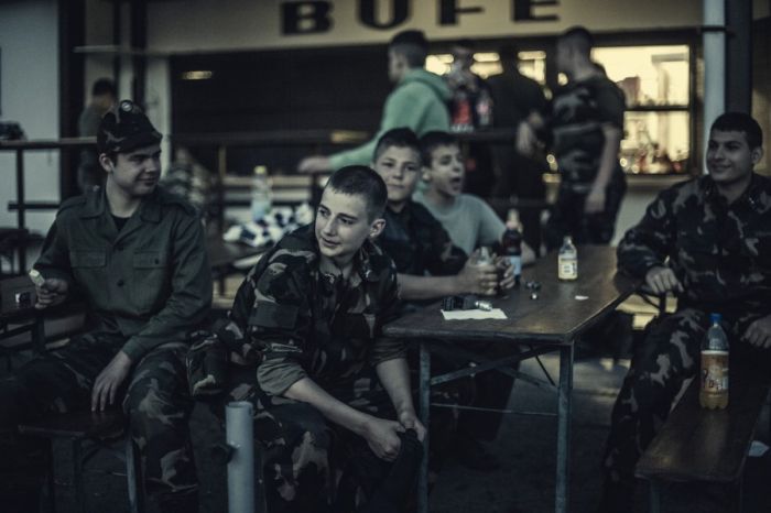 Детский военный лагерь в Венгрии (29 фото)