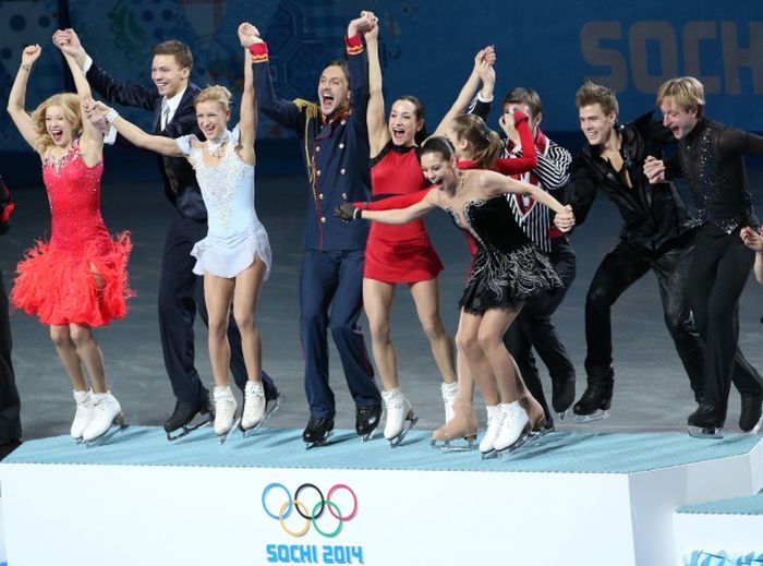Кто выигрывал медали для России на Олимпийских игр 2014 в Сочи (28 фото) Кто выигрывал медали для России на Олимпийских игр 2014 в Сочи (28 фото)