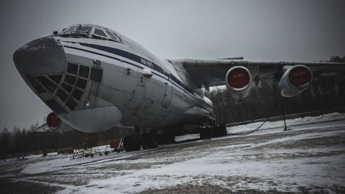 Прогулка по борту самолёта Ил-76Т (36 фото)