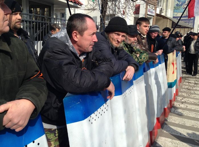 Репортаж из Крыма: чего хотят, и чем недовольны жители Крыма (23 фото)