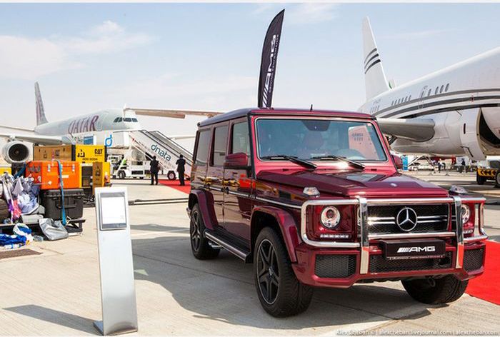 Доставка дорогостоящих автомобилей арабских шейхов по воздуху (18 фото)