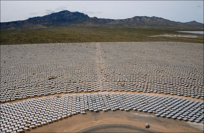 Запущена самая мощная и экологичная электростанция в мире (18 фото)