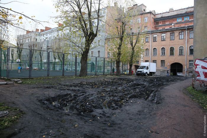 Откуда берется грязь на улицах Москвы (24 фото)