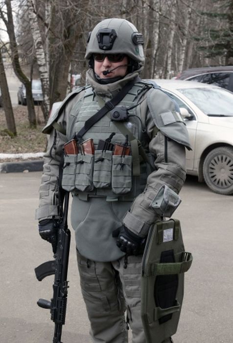 Новая российская боевая экипировка (16 фото) Новая российская боевая экипировка (16 фото)