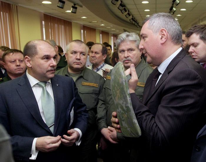 Новая российская боевая экипировка (16 фото) Новая российская боевая экипировка (16 фото)