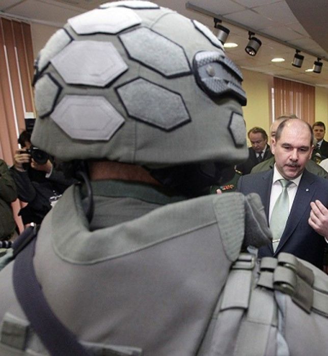 Новая российская боевая экипировка (16 фото) Новая российская боевая экипировка (16 фото)