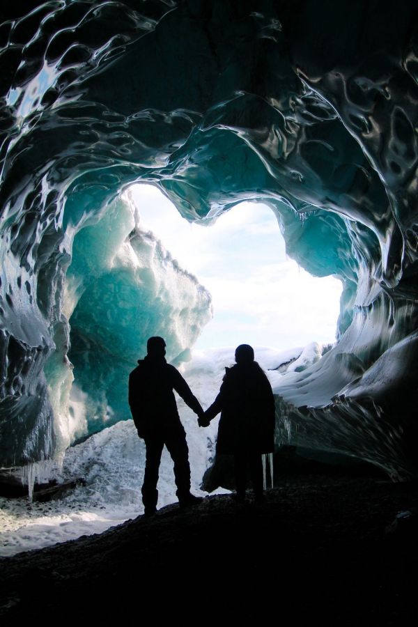 Прогулка по пещерам Исландии с неожиданным финалом (9 фото)