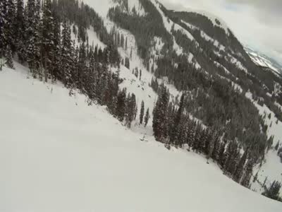 Не стоит слепо верить чужим следам от лыж при спуске с горы (5.1 мб)