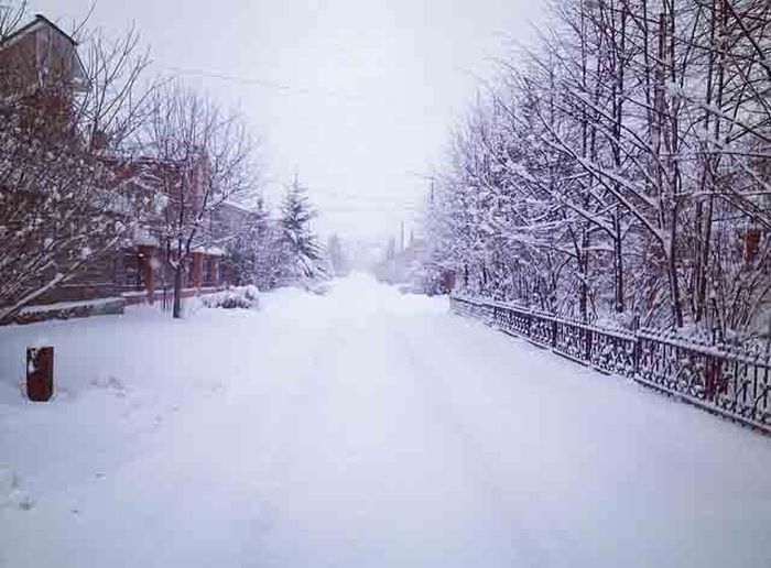 Весенний снегопад в Екатеринбурге (23 фото)