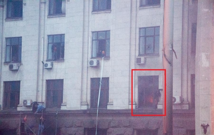 Пожар и убийства в Доме Профсоюзов в Одессе (24 фото + видео)