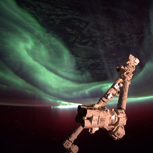 Удивительные снимки Роскосмоса (41 фото)
