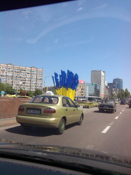 Путешествие в столицу "Единой Украины" (90 фото)