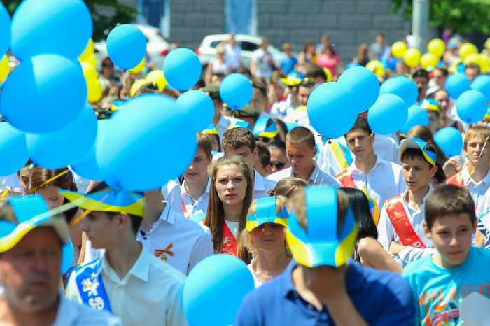 Школьный выпускной в Днепропетровске (29 фото)