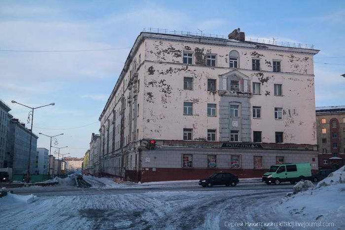 Жизнь в самом грязном городе России (42 фото)