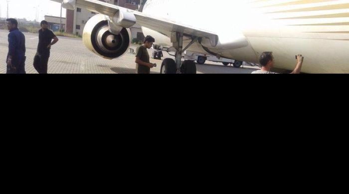 Тестирование двигателей Boeing 737 перед взлетом (10 фото)