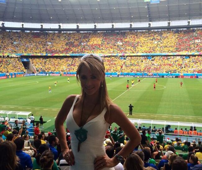 Топ-5 самых привлекательных журналисток Чемпионата мира по футболу 2014 (20 фото)