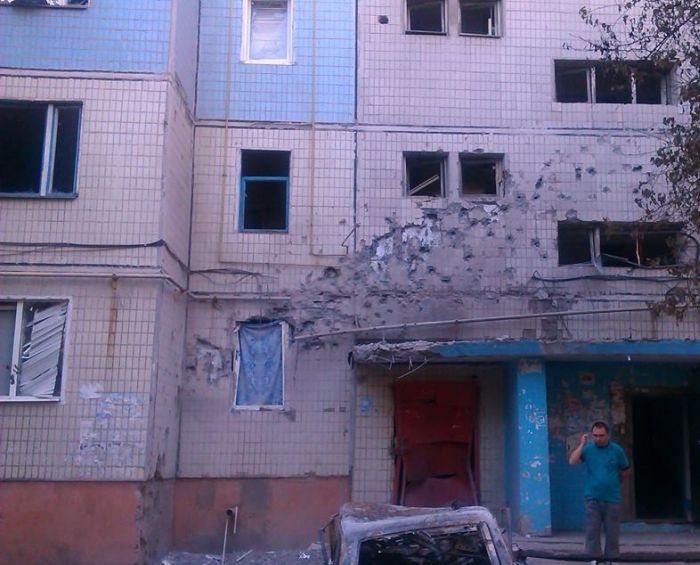 Луганск после боевых действий (44 фото)