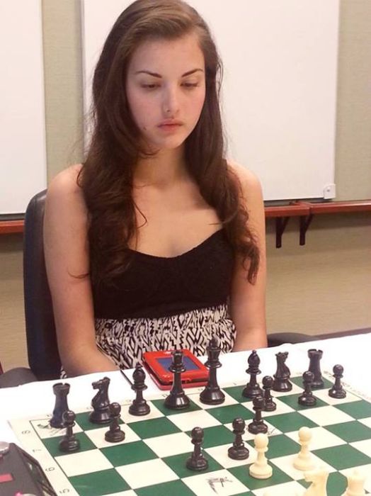 Самая привлекательная шахматистка (20 фото)