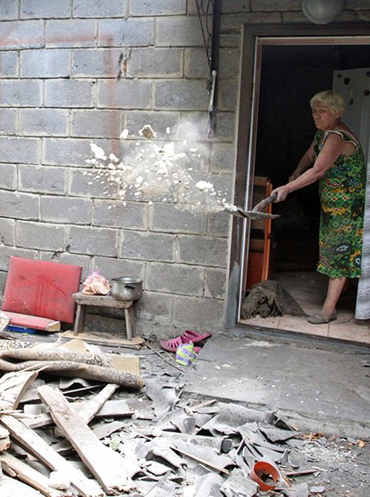 Военные действия в Донецкой области без прикрас (25 фото)