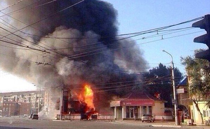 Взрыв на АЗС в Махачкале (8 фото + видео)