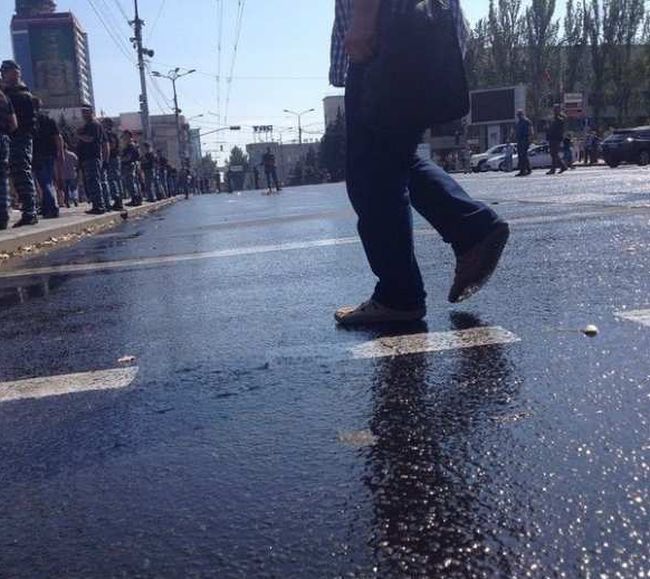 "Марш военнопленных" в Донецке на день независимости Украины (6 фото + 2 видео)