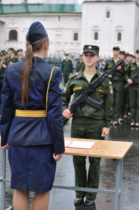 Присяга девушек в Военно-космической академии (11 фото)