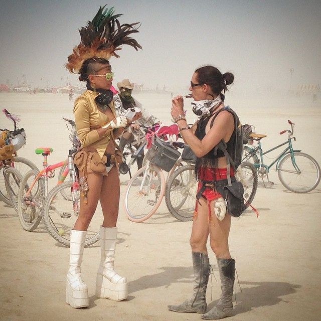 Закрытие фестиваля "Burning Man 2014" в Неваде (52 фото)