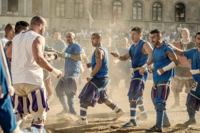 "Кальчо флорентино" - самая жестокая разновидность футбола (39 фото)