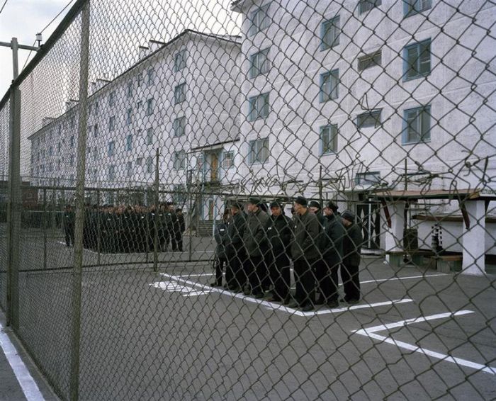 Несовершеннолетние заключенные сибирских колоний (26 фото)