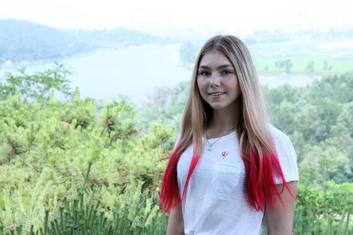 15-летняя россиянка подняла штангу с весом в 145 кг (25 фото)